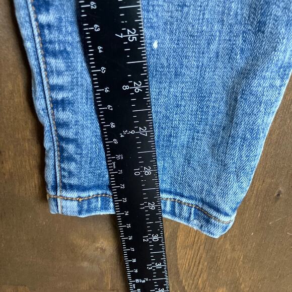 CAbi Womens Jeans Blue Denim Cinch Mid Rise Bleach Splatter Skinny Stretch 4 - Picture 8 of 11